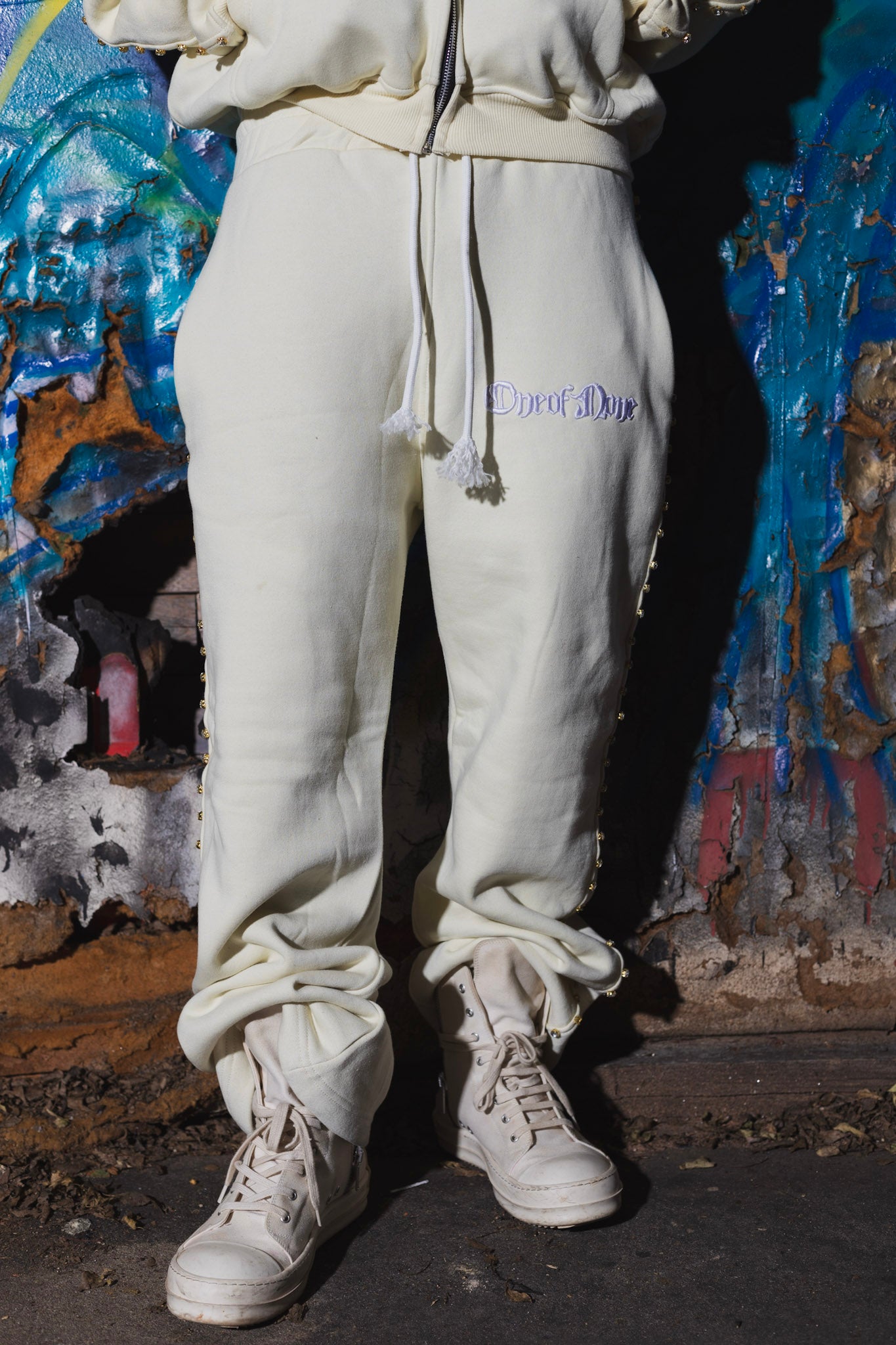 Off White Gemstone Set